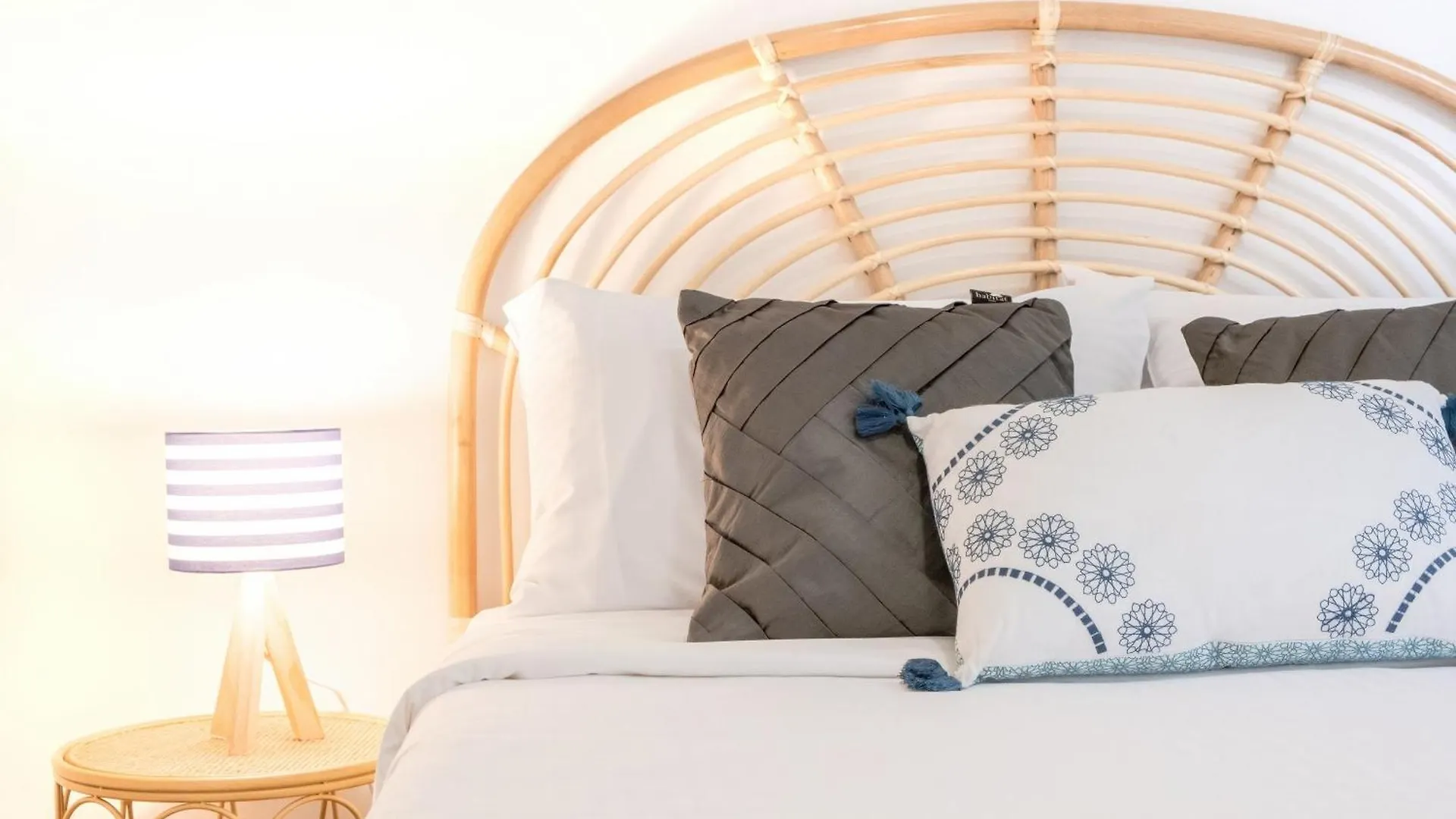 קלונדרה Pet Friendly Battery Hill Home Away From Home