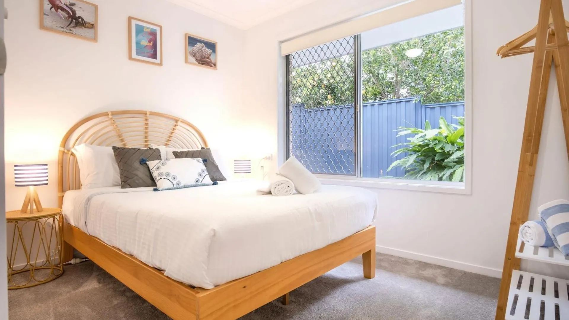 קלונדרה Pet Friendly Battery Hill Home Away From Home
