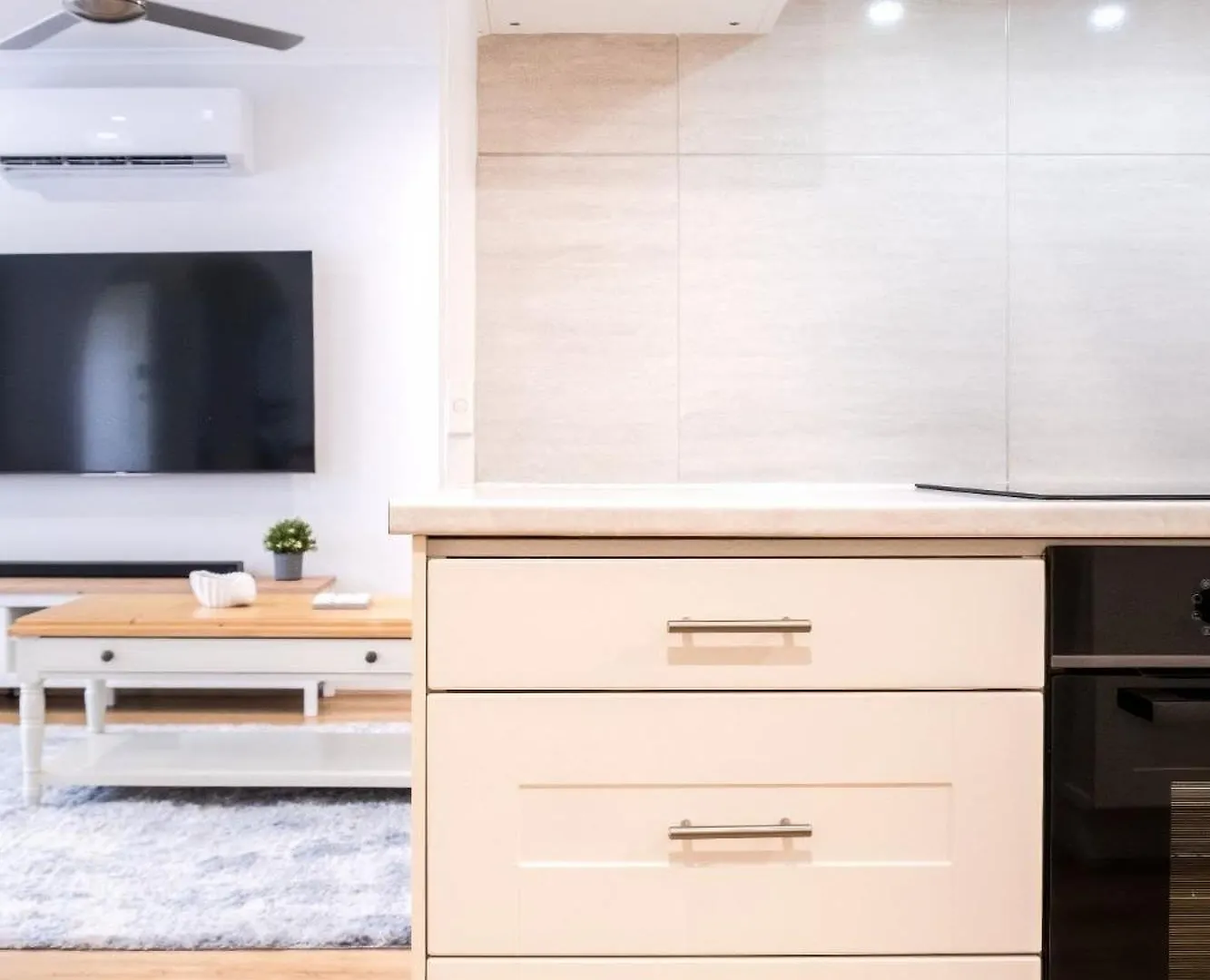 בית נופש קלונדרה Pet Friendly Battery Hill Home Away From Home